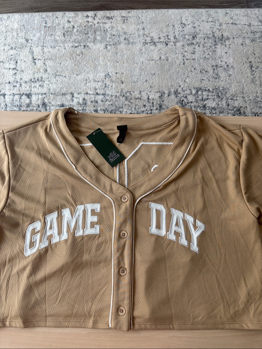 NWT Women’s Wild Fable Tan 'GAME DAY'  Cropped Button-Front Jersey Top Medium